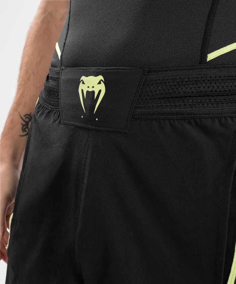 Fightshorts - Venum - 'Fusion 2.0' - Black/Yellow