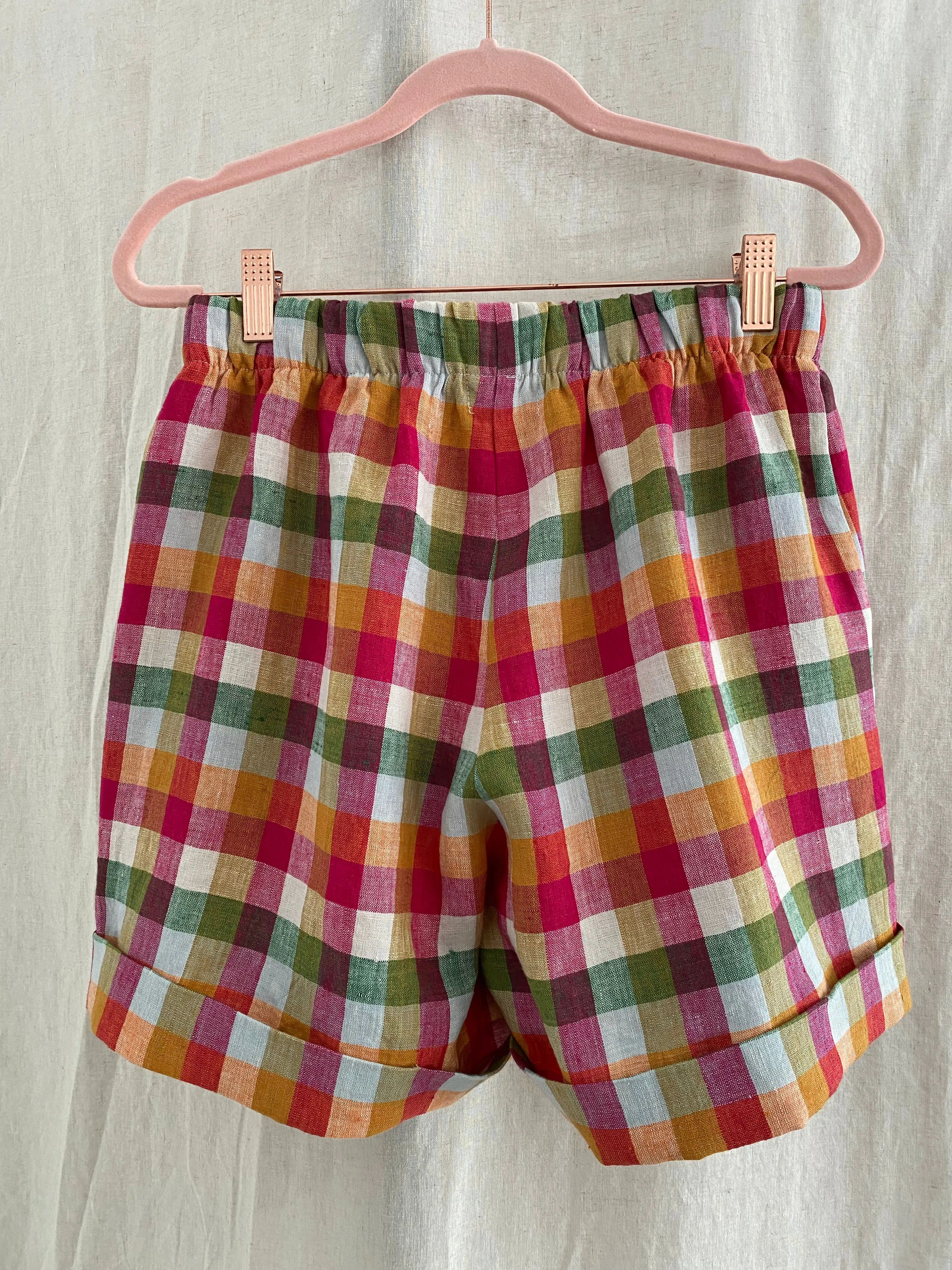 The Cuff Shorts - Linen - Checks & Stripes